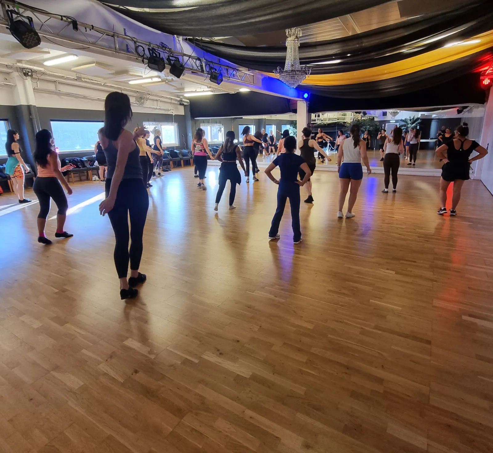 Samba de Souza — dans-studio i Stockholm — 5