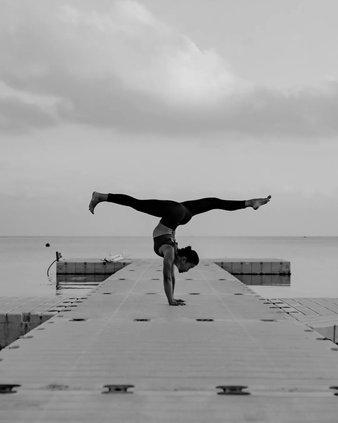BARE — yoga-studio i Köln — 2