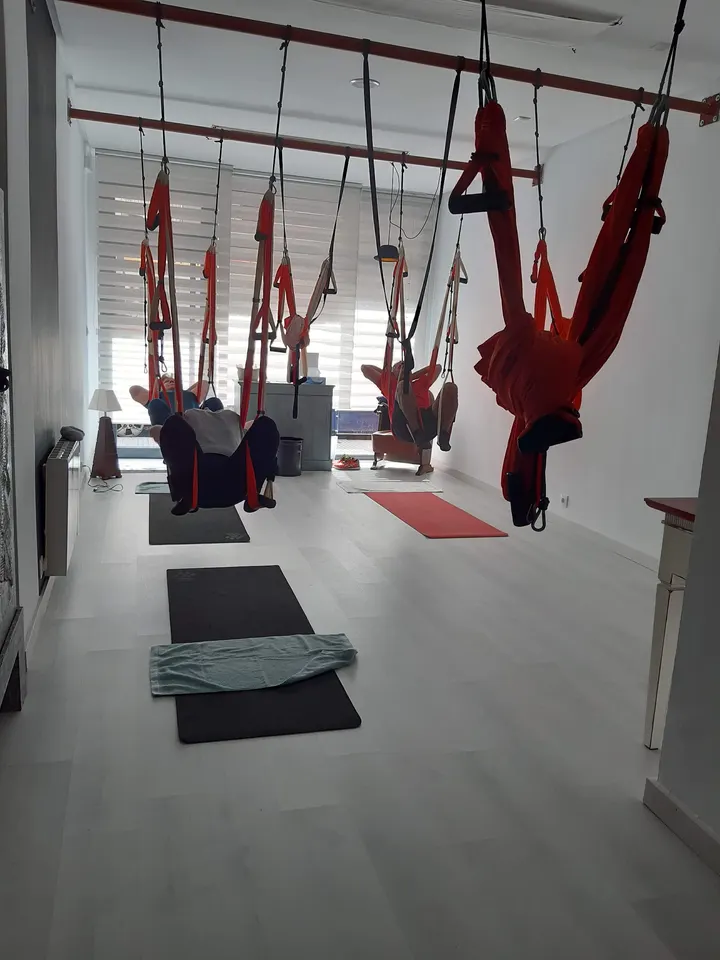 SECUOYA YOGA AEREO — yoga-studio en Gijón — 3