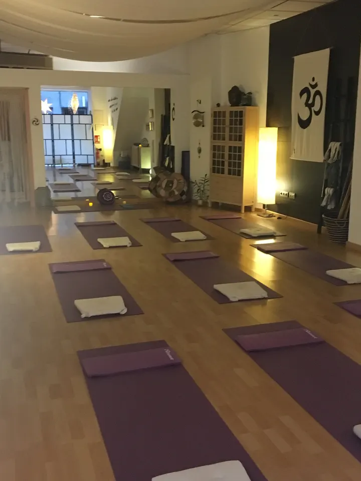 Sala Om Yoga — yoga-studio en el Raval de Santa Teresa, Elche — 2