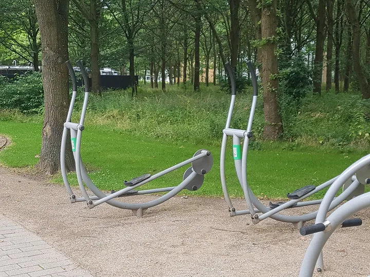 Outdoor Fitness Park — træningsstudio i Hellerup — 4