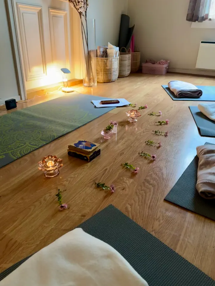 Yoga Med Beate Beate Ervik — yoga-studio i GRÅLUM — 2