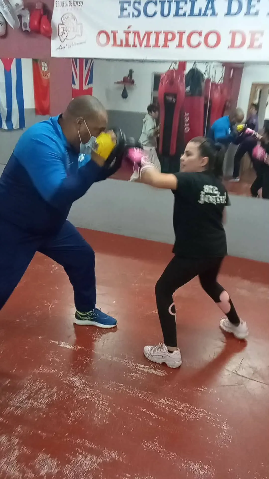 Escuela de Boxeo Olímpico de Cáceres Aless Betancourt — artes marciales-studio en Cáceres — 3