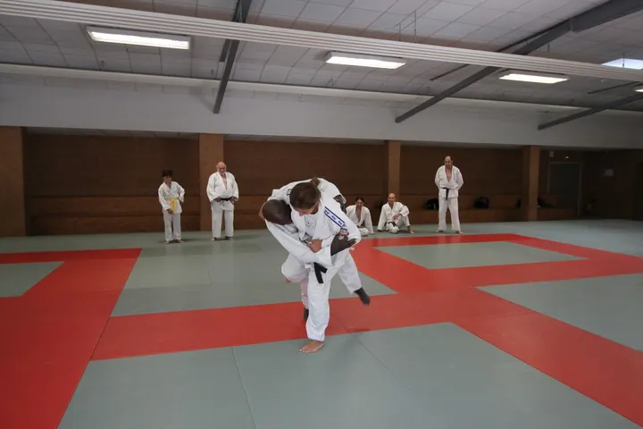 Espoir Sportif Du Beffroi — Arts martiaux à Europe, Tours