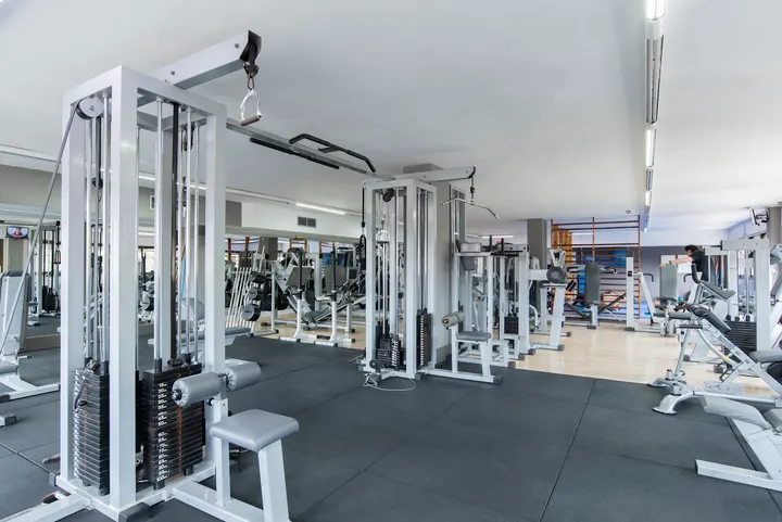 Centro Deportivo J10 — estudio de fitness-studio en Barrio de Santiago, Huesca — 3