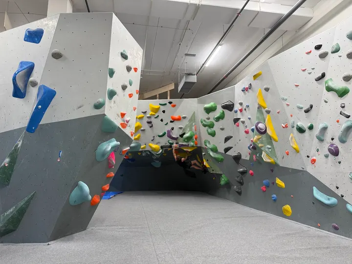 SiS sportssenter — Klatring i Hillevåg, Stavanger