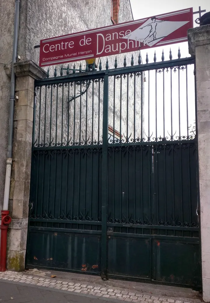 Centre de Danse Dauphine — Danse à Clos Pré Renault, Orléans