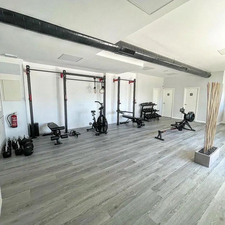 Fisioterapia y Centro de entrenamiento MAD LifeStyle — entrenamiento personal-studio en Madrid — 5