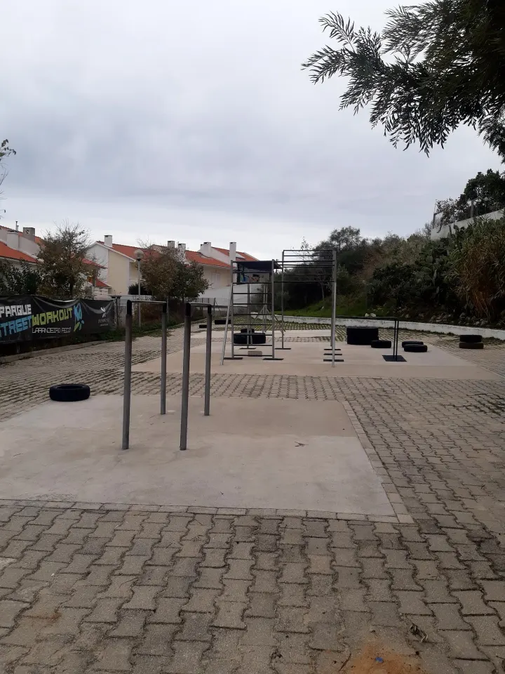 Parque de Calistenia do Feijó — calistenia-studio em Quinta das Amoreiras, Lisboa — 2