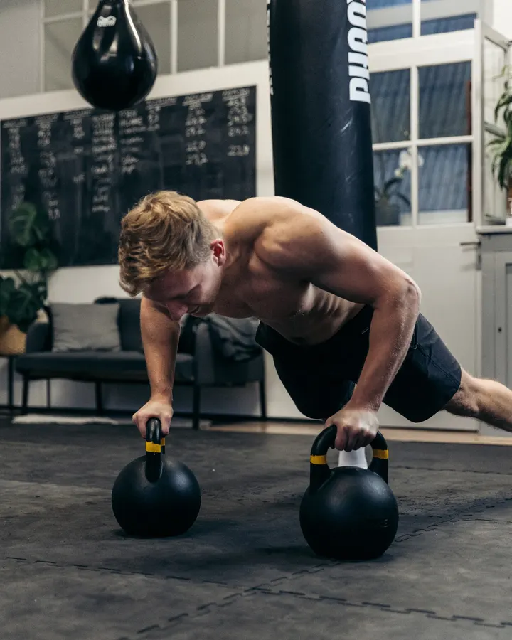 Tom Teckenbrock - Park-Workout Hollandwiese — Fitnessstudio in Aachen-Mitte, Aachen