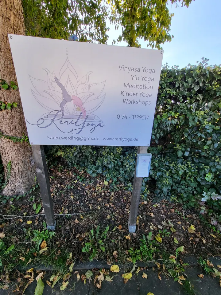 Reni Yoga — Yoga in Wald, Solingen