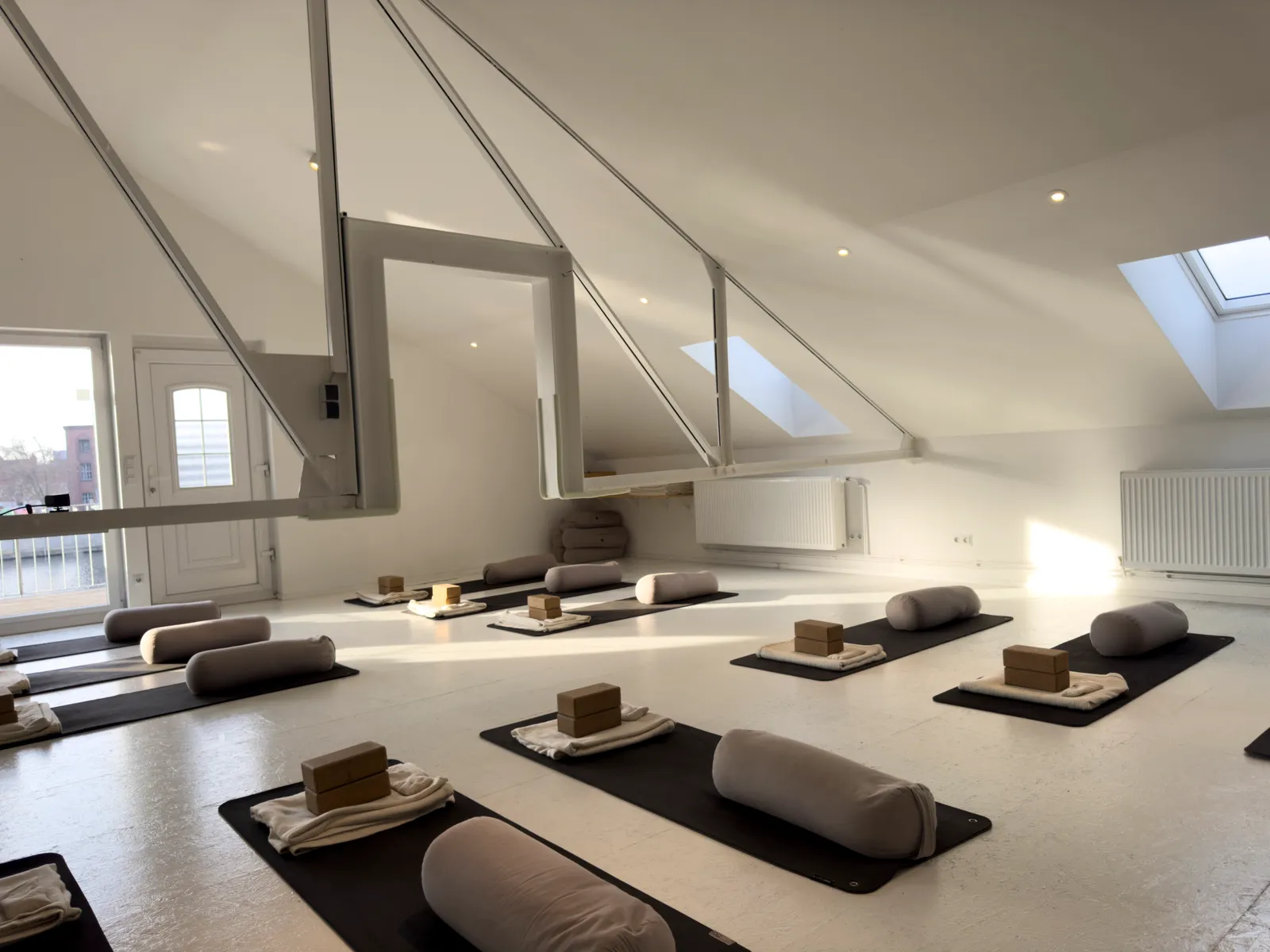Yoga Labor Pop-Up Studio — yoga-studio i Berlin — 2