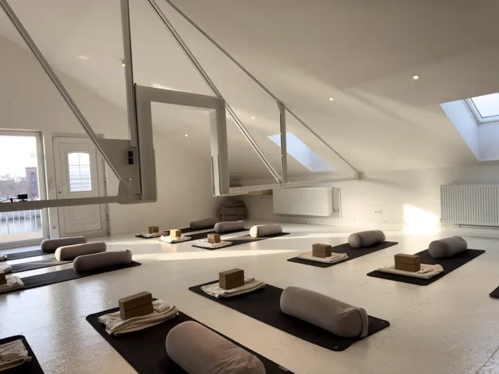 Yoga Labor Pop-Up Studio — yoga-studio in Alt-Treptow, Berlin — 2