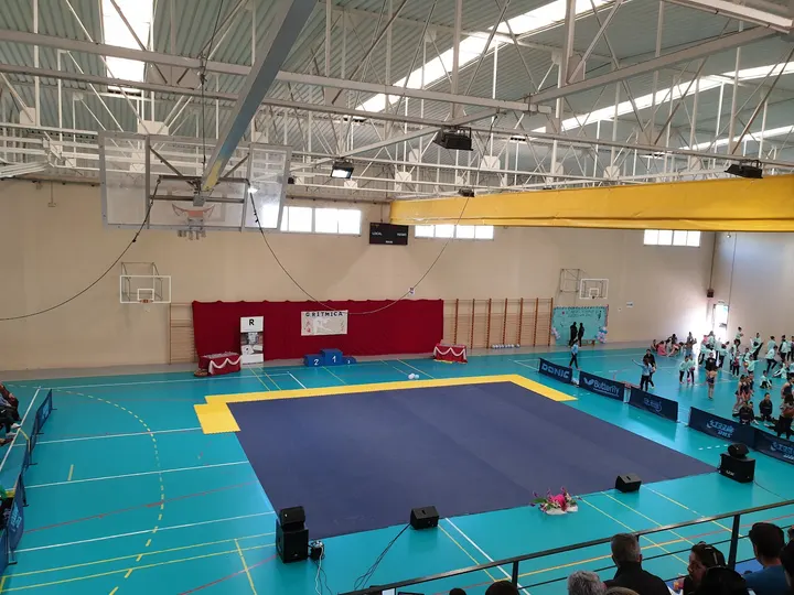 Centro Deportivo Fuente Del Toro — estudio de fitness-studio en La Cabaña, El Molar — 3
