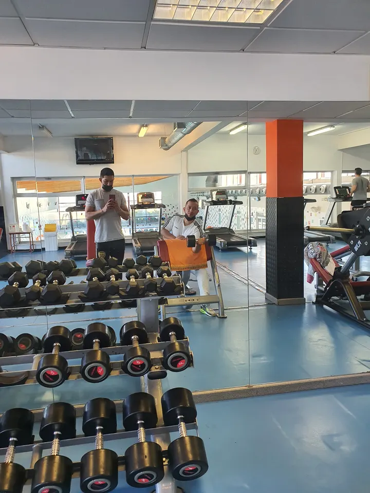 Centro Deportivo Fuente Del Toro — estudio de fitness-studio en El Molar — 3