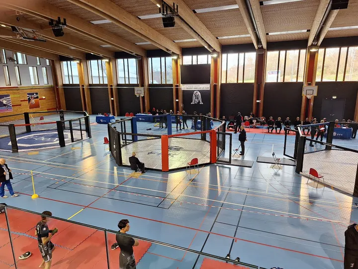 Pôle festif et sportif du Fay — salle de fitness-studio à Crêt Beauplomb, Saint-Jean-Bonnefonds — 3