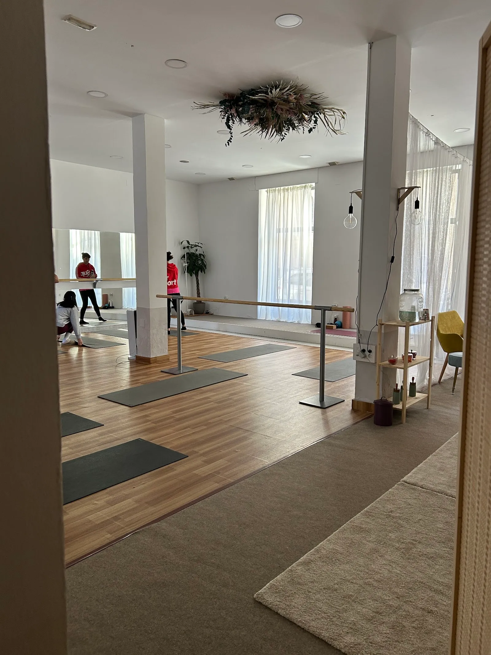 Flow - Barre & Yoga Studio — yoga-studio en Plaza España, Valladolid — 3