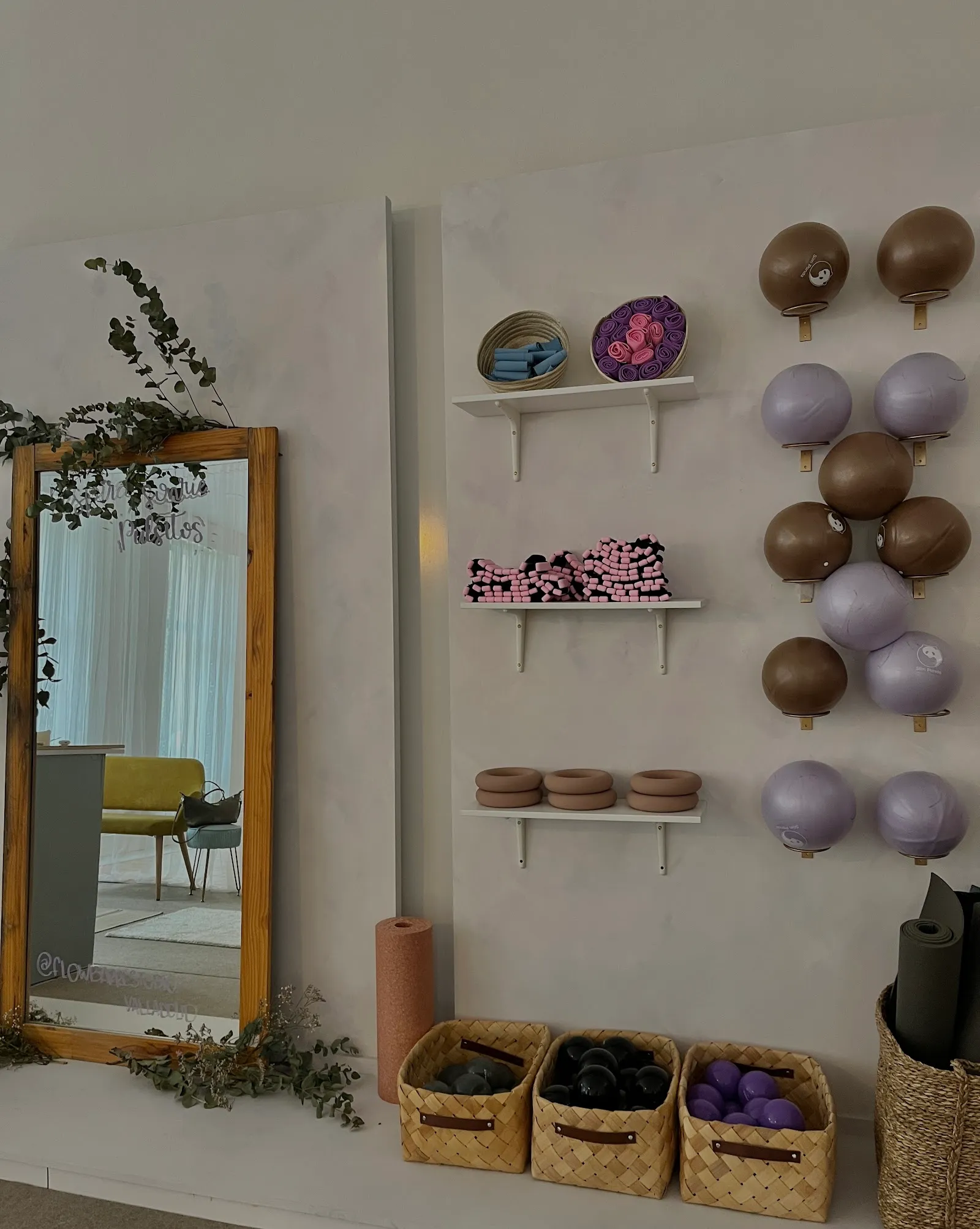 Flow - Barre & Yoga Studio — yoga-studio en Valladolid — 3