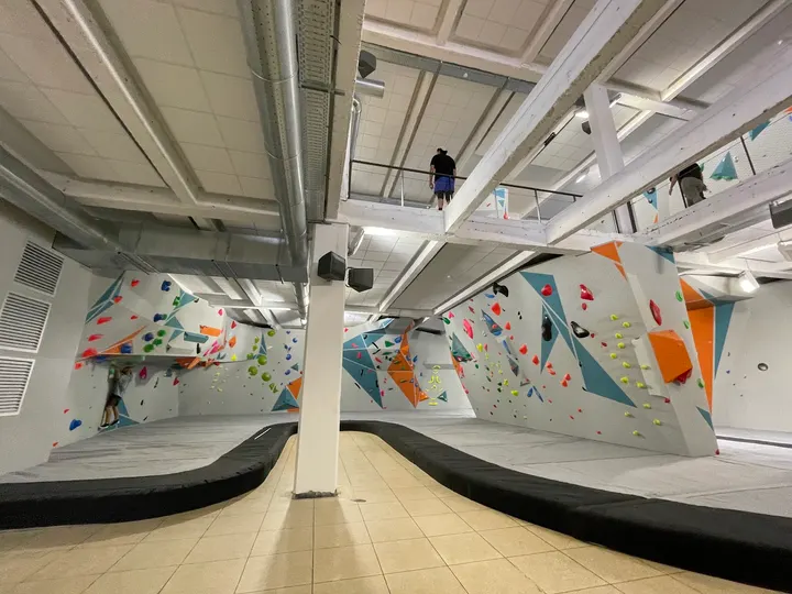 B'up B'up Delille — escalade-studio à Plateau central, Clermont-Ferrand — 2