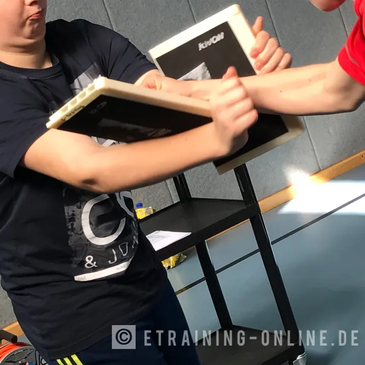 e-training Kampfsportschule Kickboxen — kampfsport-studio in Alter Flugplatz, Karlsruhe — 3