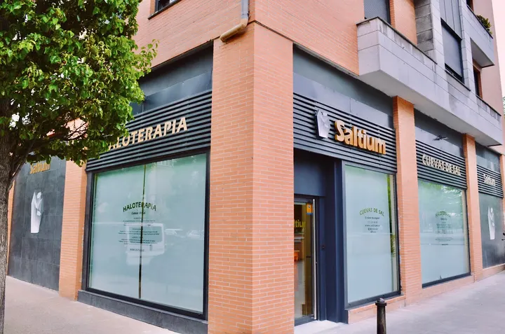 SALTIUM GIJÓN — Wellness en El Polígono, Gijón