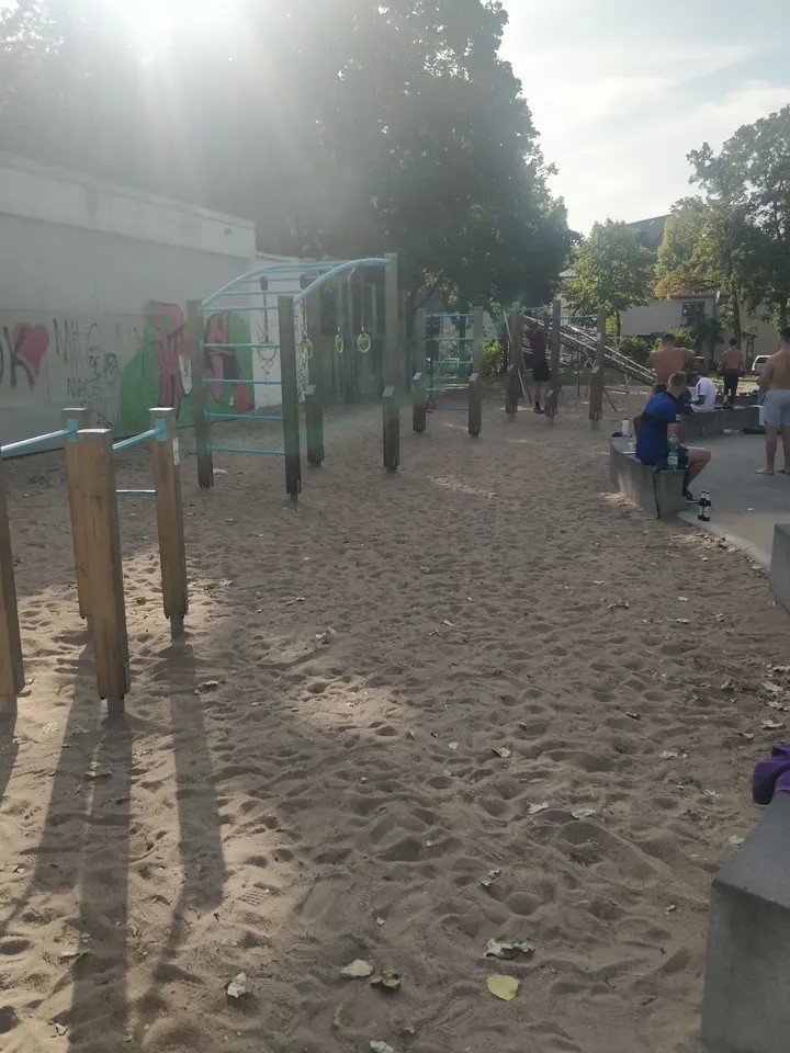 Calisthenics Charbelis Körperschmiede — calisthenics-studio in Düsseldorf — 5