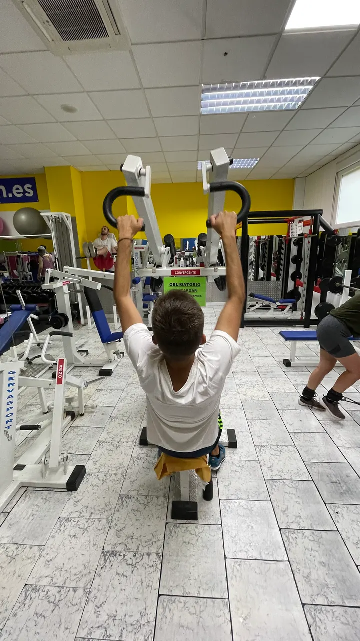 Golden-Gym — estudio de fitness-studio en Logroño — 4