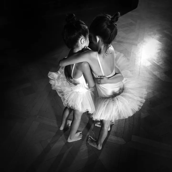 Mae Piga Dance Project — danse-studio à La Gouyonnière, L'Étrat — 3