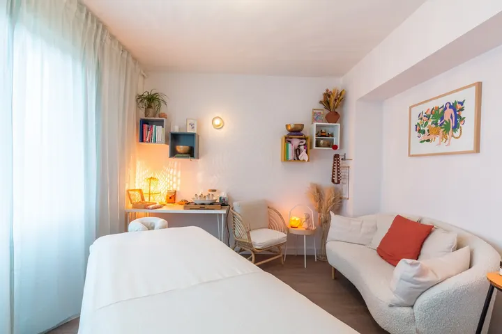 ENHOLIA Lise Rabeisen — yoga-studio à Port du Canal, Dijon — 3