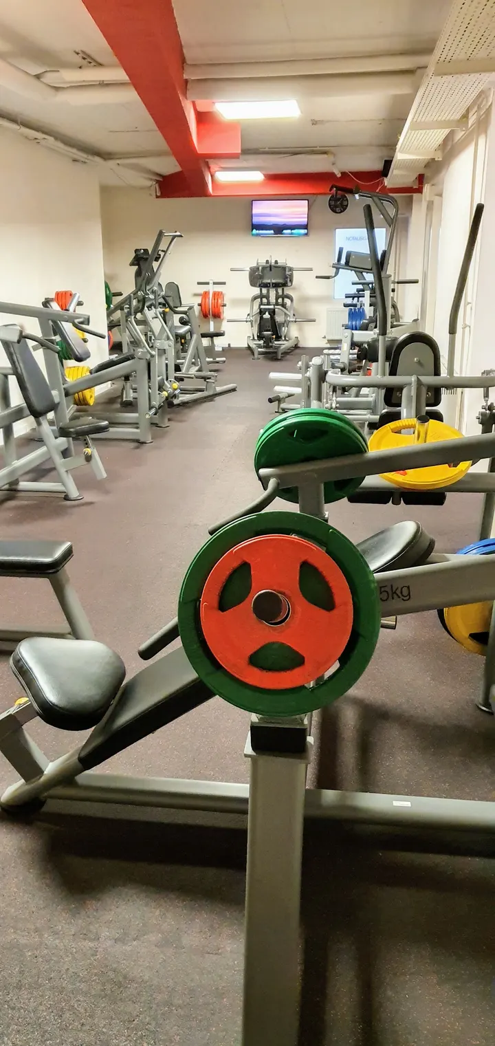 Fit for me - Fitness & Gesundheit GmbH — fitnessstudio in Köln — 3