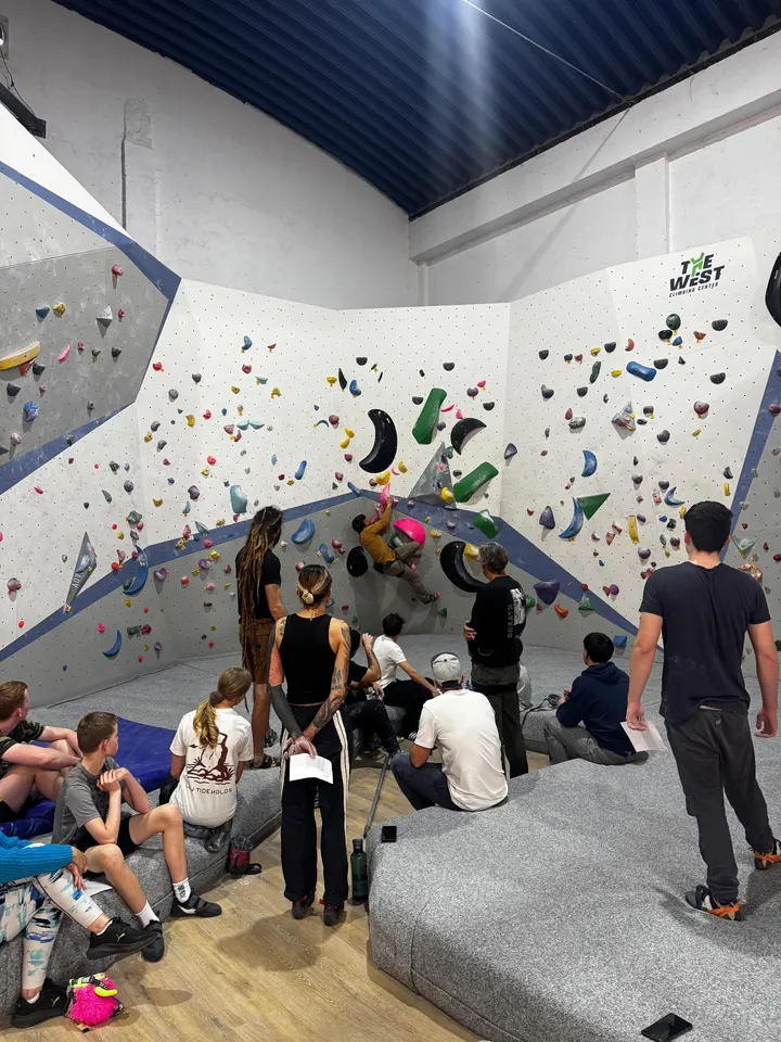 The West Climbing Center — escalada-studio em Bairro do Calvário, Peniche — 3