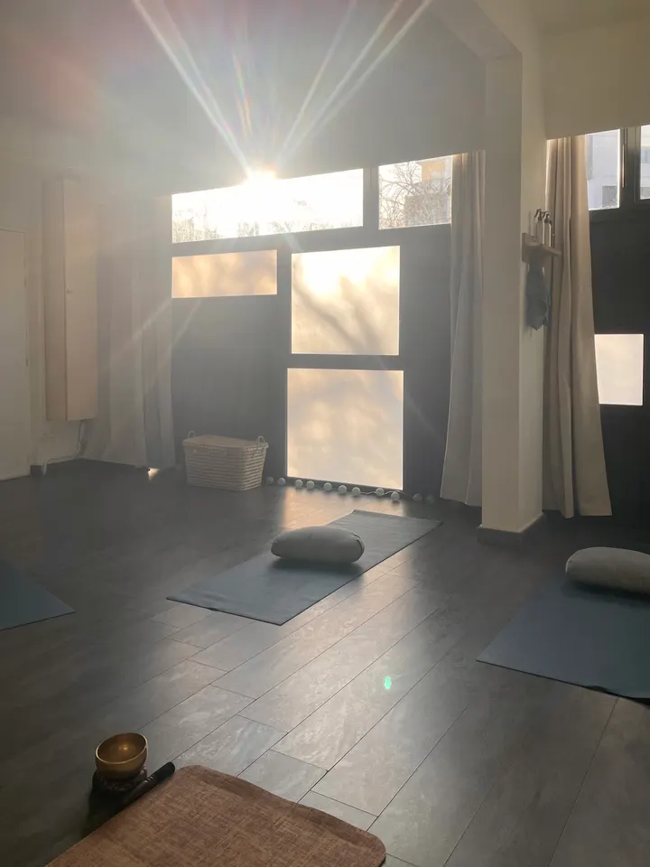 Delphine Deguilhem — yoga-studio à Félix Faure, Le Havre — 3