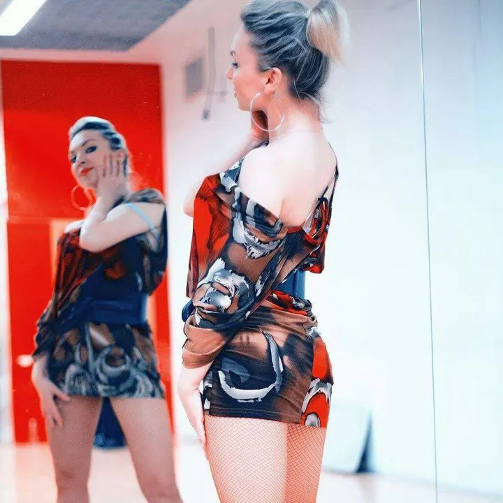 Elena Danse Salon — danse-studio à Paris — 5
