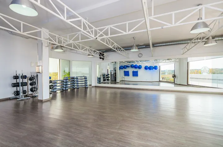 VANITY FITNESS & WELLNESS CENTER — estudio de fitness-studio en Guadiaro — 3
