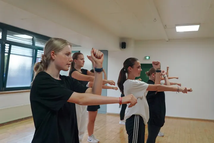 414 - Urban Dance Academy Hoisten — Tanz in Neuss