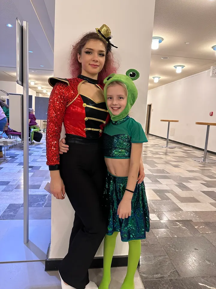 "Cinderella e.V."- Kinder Ballett, Jugend Ballett, Sportballett, Belly dance, Aerobic, Hip-Hop, Intern.Tänze, Akrobatik, — Tanz in Friedrichstadt, Dresden