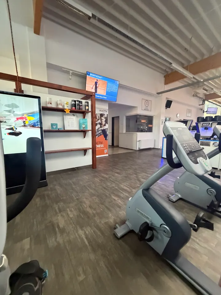 Logo-Fit Neustadt — Fitnessstudio in Sierksdorf