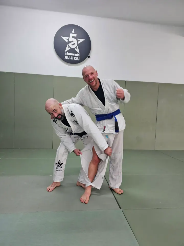Five Elements Jiu-Jitsu Ajuda Matriz — jiu-jitsu brasileiro-studio em Lisboa — 3