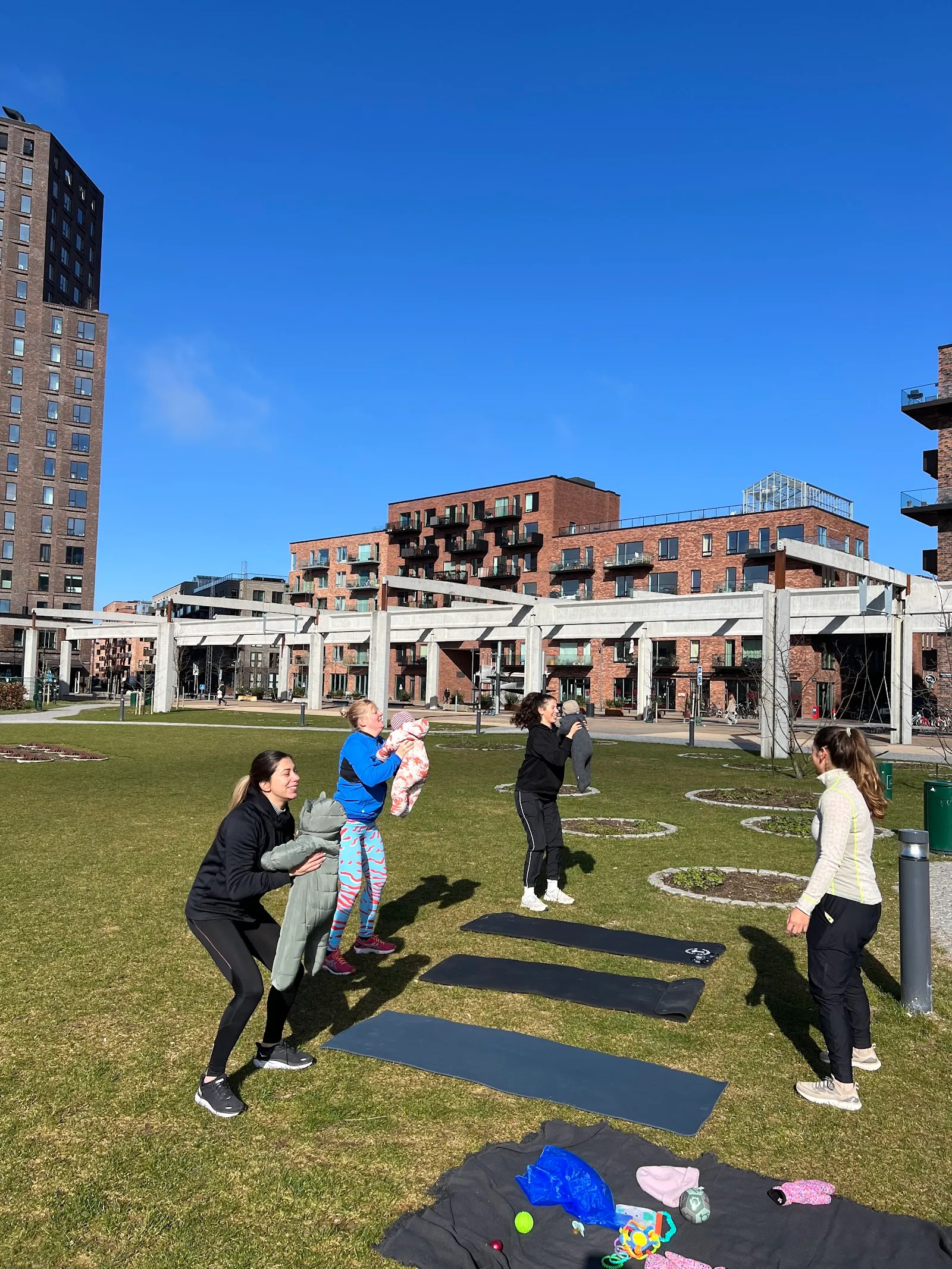 Udendørs bootcamp for mænd og kvinder! — functional training-studio i København — 4