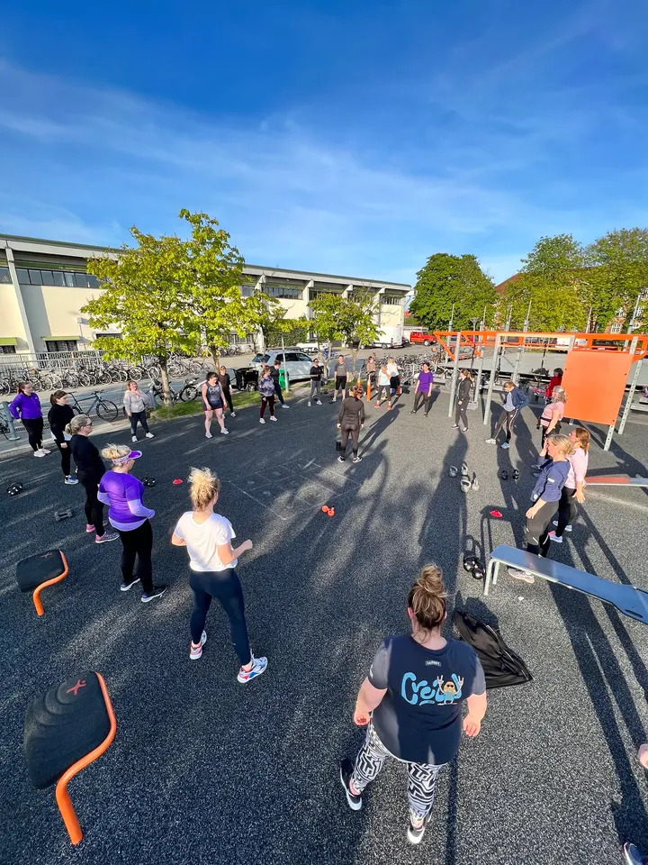 Udendørs bootcamp for mænd og kvinder! — CrossFit i Bispebjerg, København