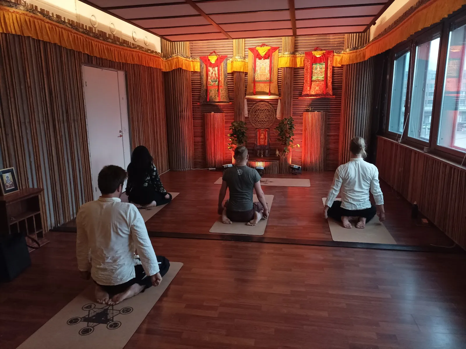 Tibetan traditional tsa lung yoga school — jooga-studio – Sörnäinen, Helsinki — 2