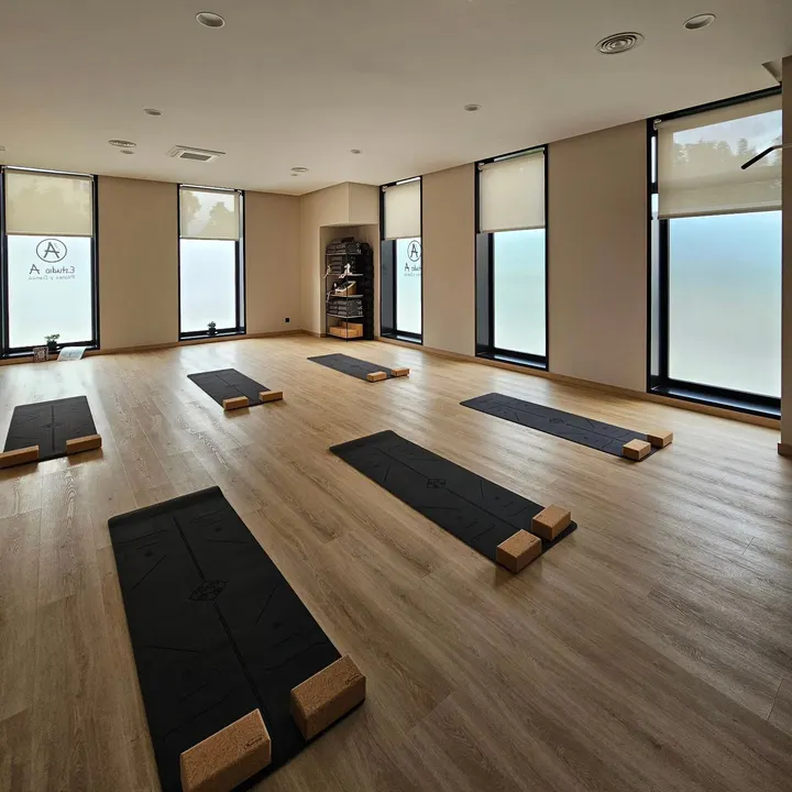 Estudio A - Pilates y danza — pilates-studio i A Pedreira, Vigo