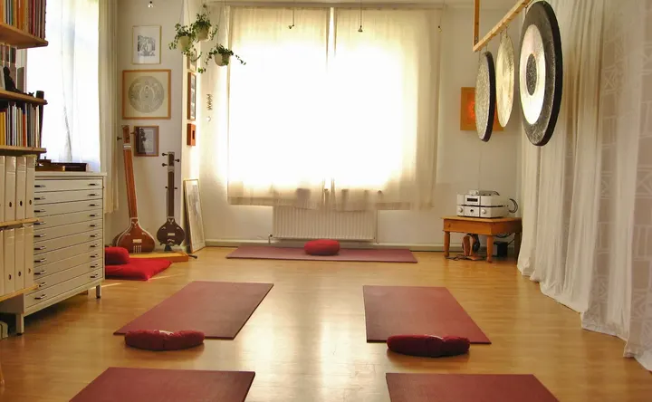 Yoga im Sein — yoga-studio in Südstadt, Hannover — 2