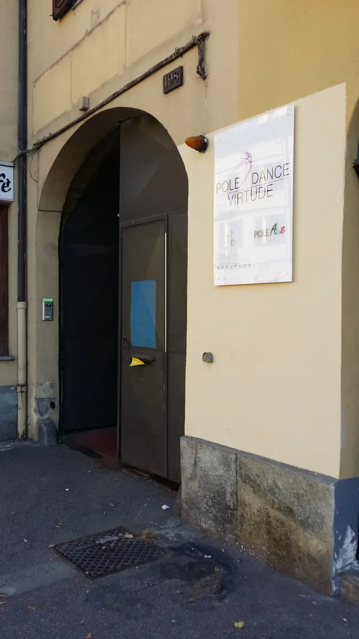 Pole Dance Virtude — danza-studio a Barca, Torino — 2