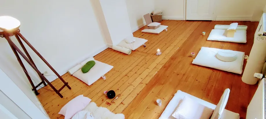FreiRaumMeditation Bonn Ilke Hombeck MBSR Achtsamkeits - und Selbstmitgefühlskurse — meditation-studio in Bad Godesberg, Bonn — 2