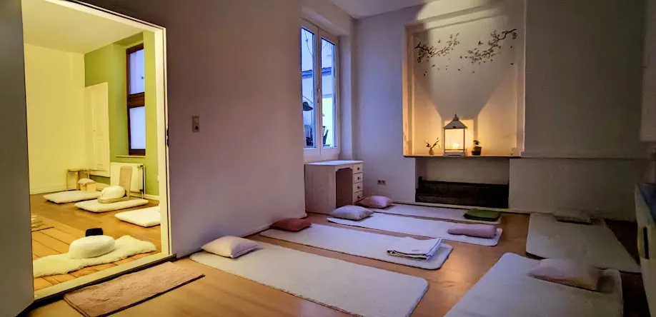 FreiRaumMeditation Bonn Ilke Hombeck MBSR Achtsamkeits - und Selbstmitgefühlskurse — meditation-studio in Bonn — 3