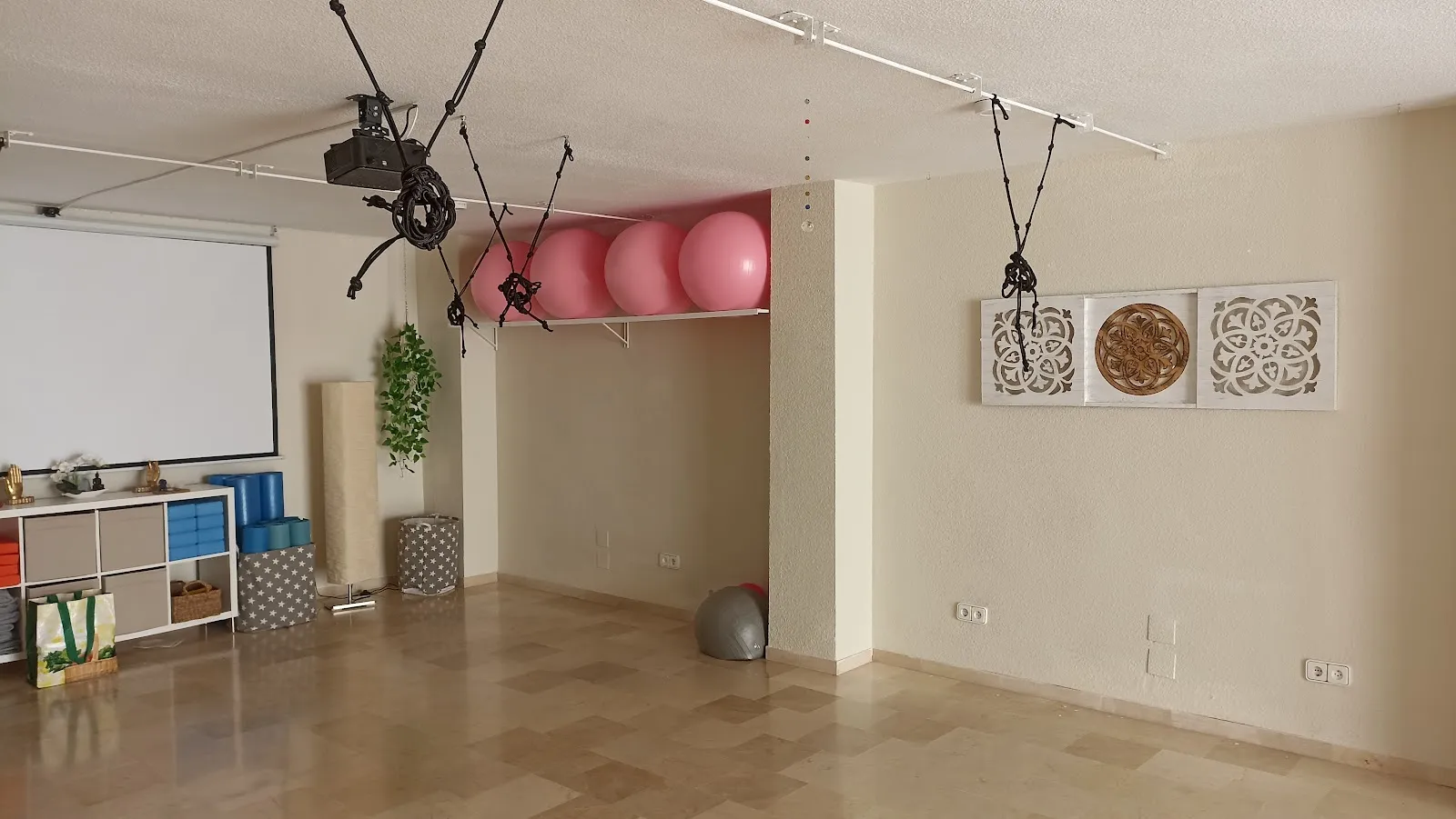 Estudio Nanda Semino — yoga-studio en Alicante — 5
