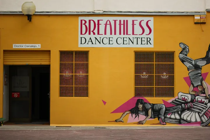 BREATHLESS DANCE CENTER — Baile en Sanduzelai, Pamplona