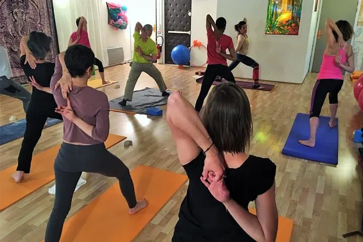 YOGA avec Milana Lyon 4 — Yoga à Lyon 4e Arrondissement, Lyon