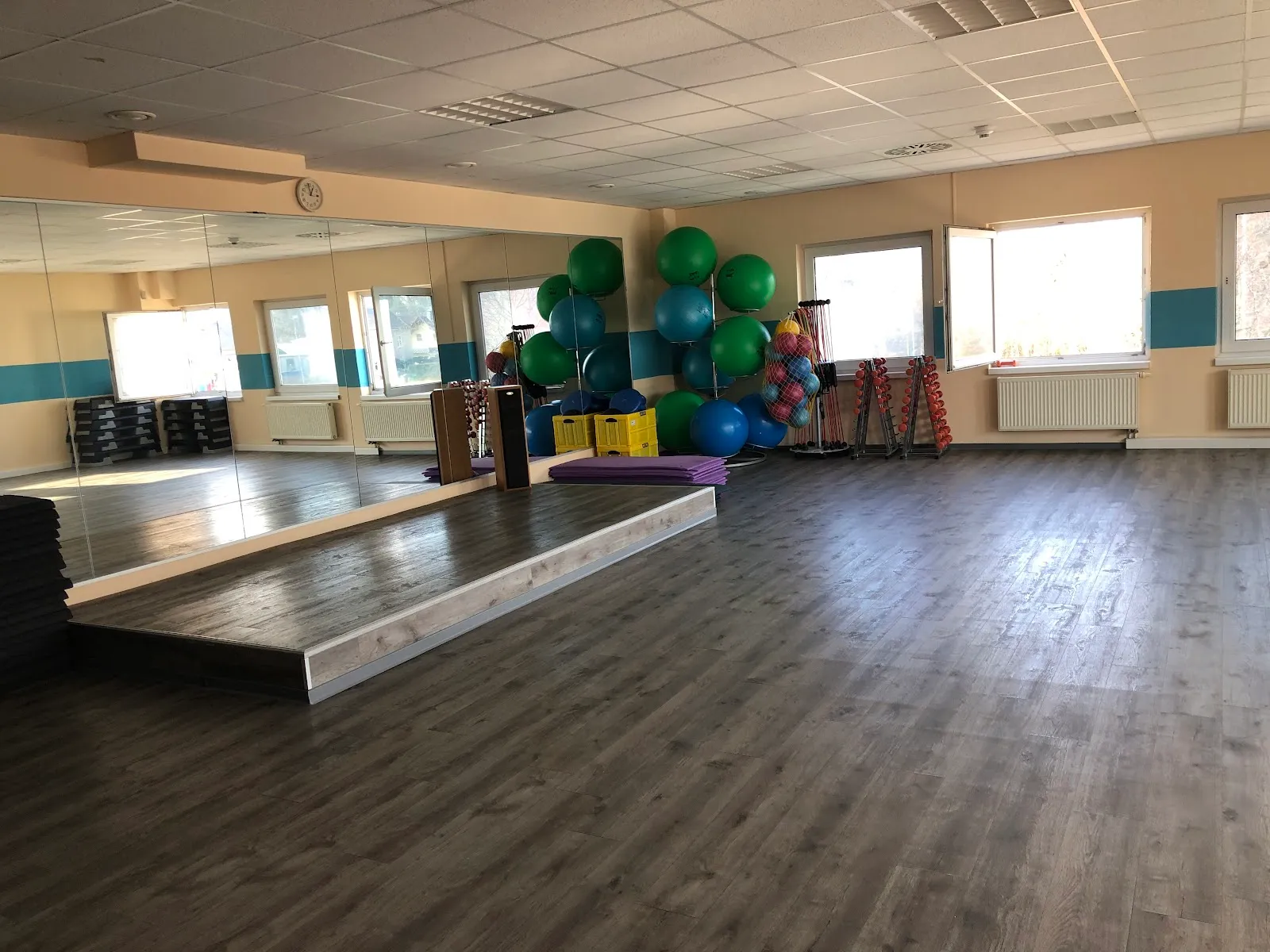 Fit In Gesundheitsstudio GmbH — fitnessstudio in Taucha — 2